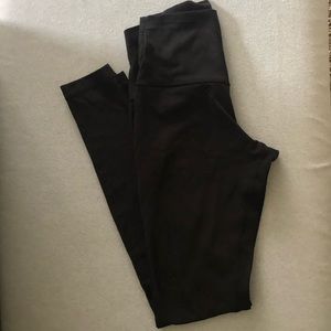 Black Lululemon align leggings 4